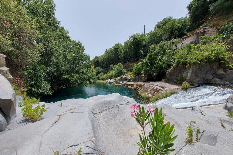 2.30 hours Guided quad bike tour in Gole dell'Alcantara