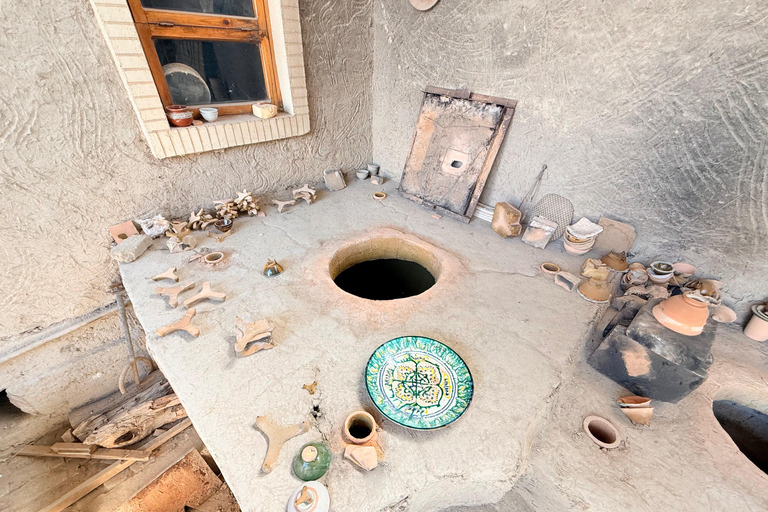 Bukhara: Nurata, Sarmyshsoy Petroglyphs & Gijduvan Day Trip Tour to Sarmyshsoy Gorge with a Small Group