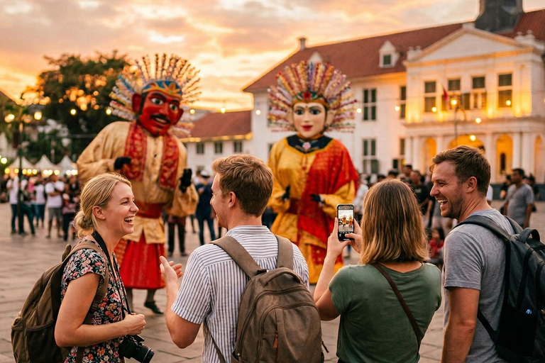Jakarta Sunset, Chinatown & Night Food Walk Jakarta: Chinatown and Kota Tua Evening Walking Tour