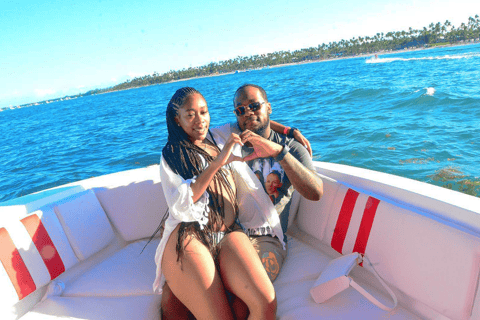 Romantic Flight – The Ultimate Punta Cana Love Experience