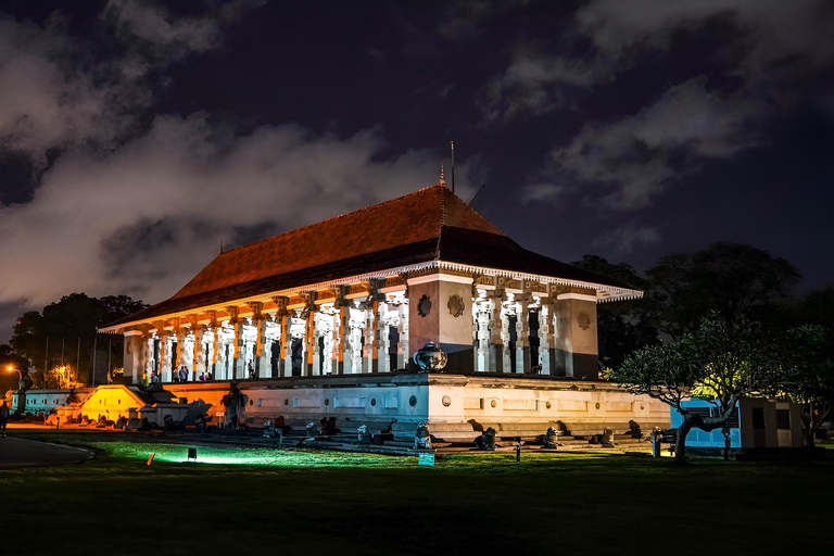 Colombo Independence Square Private Tour 3 Hour