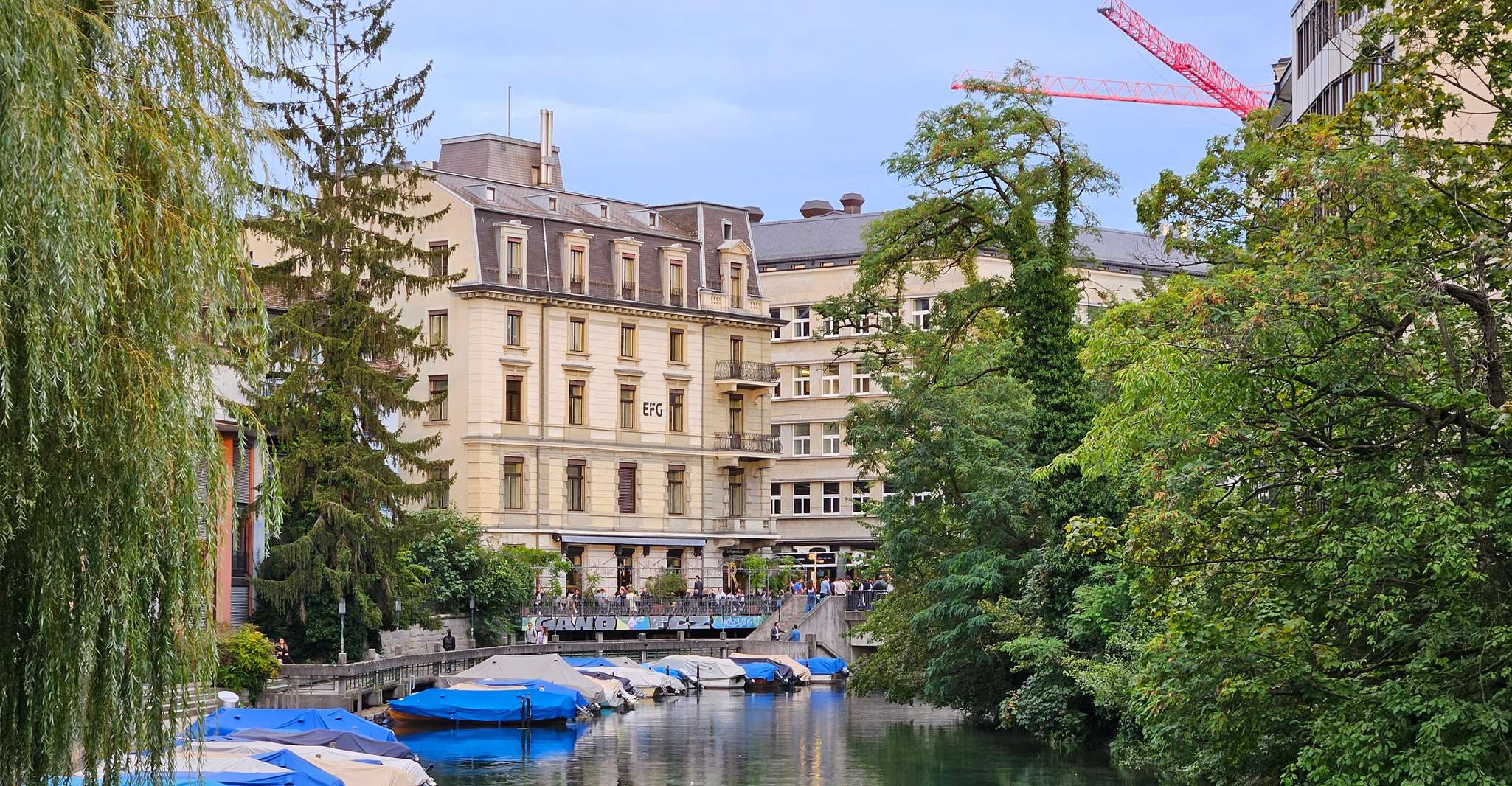 Guided tour of Zurich's historic old town