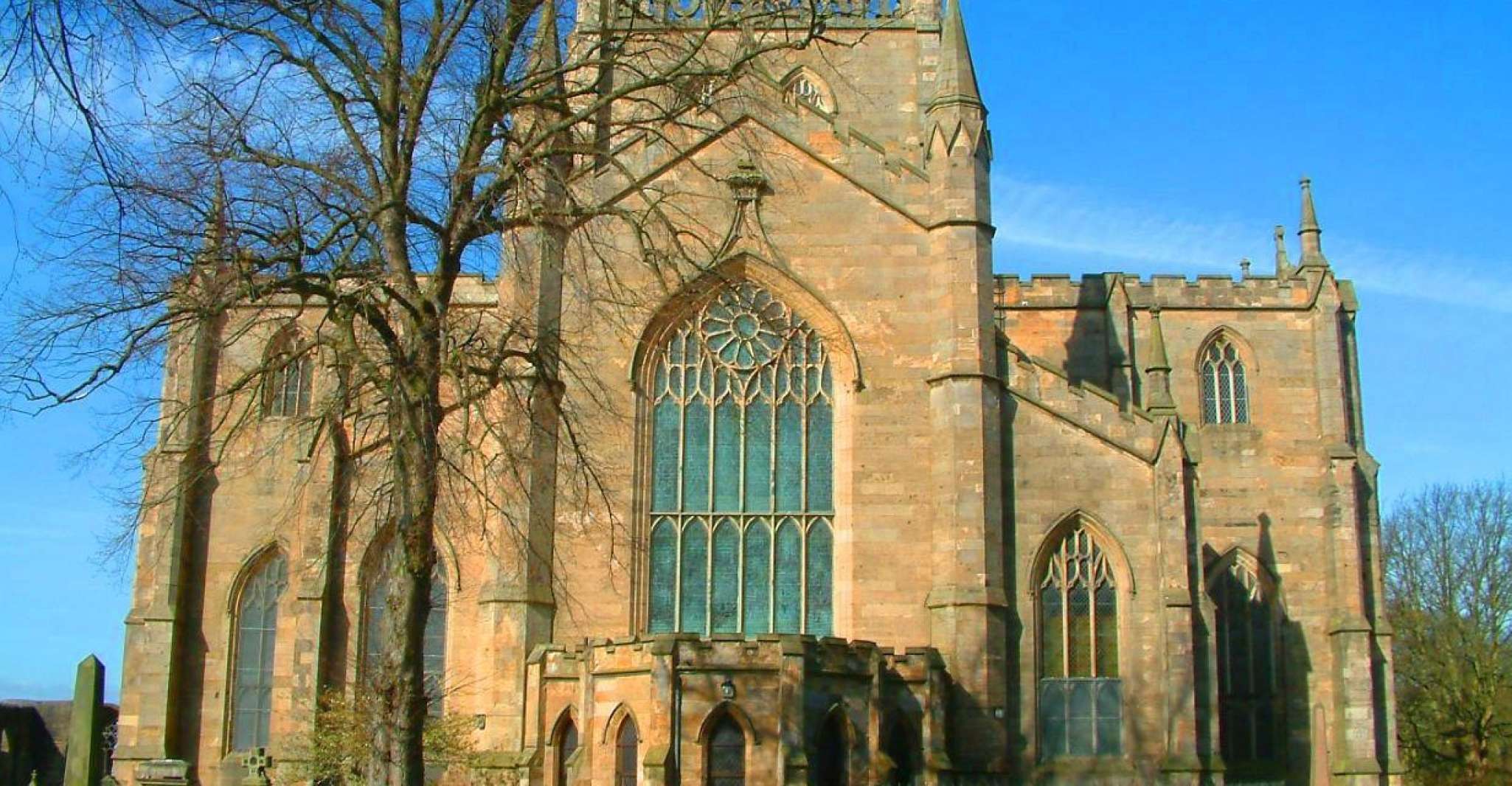 Rosslyn Chapel, Stirling Castle & Dunfermline Abbey Tour - Housity