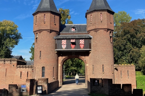 Utrecht : visite à vélo d'un moulin hollandais et du château de Haar