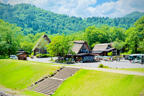 Kanazawa: Shirakawago, Gokayama, and Takayama Full Day Trip