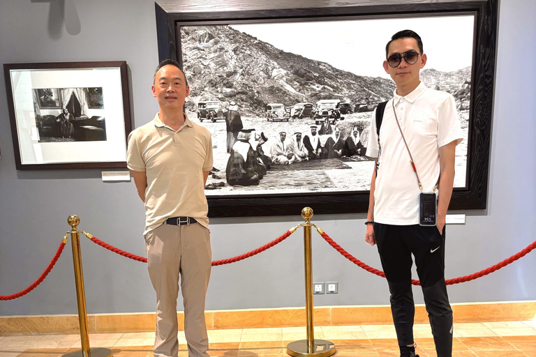 Riyadh: Cultural Guided City Tour & Historic Old Attractions Full-day shared group guided tour with Saudi lunch or dinner