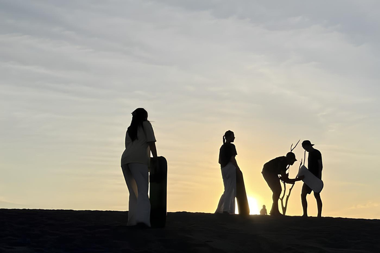 Yogyakarta: Sandboarding e pôr do sol nas dunas de areia de ParangkusumoYogyakarta: sandboard e pôr do sol nas dunas de Parangkusumo