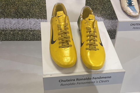 Private Maracanã Tour: Museum, Locker Rooms & Sacred Pitch