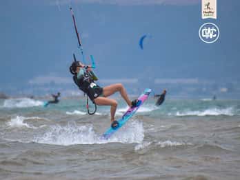 Nafpaktos: Private Kitesurfing Experience with Instructor