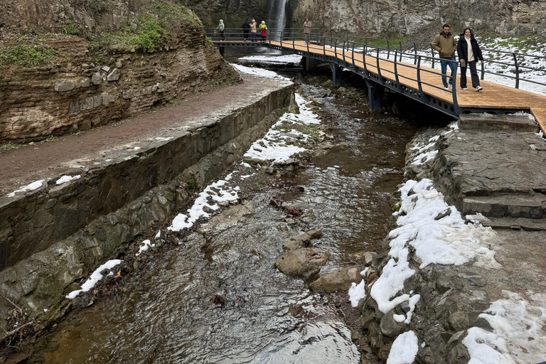 Tbilisi: Old Town Waterfall & Hidden Canyon Walking Tour