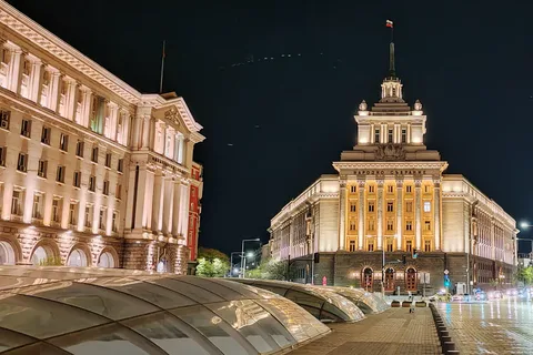 Sofia: Live Guided Tour with Headphones
