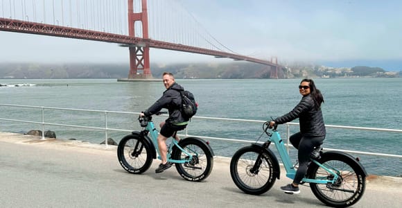San Francisco: Elektrofahrradverleih mit Karte und optionaler Fähre