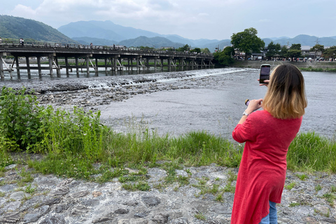 Kyoto: I punti salienti di Arashiyama in 2 ore - Tour guidato