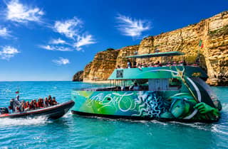 Depuis Albufeira : visite guidée en bateau des grottes de Benagil et des dauphins