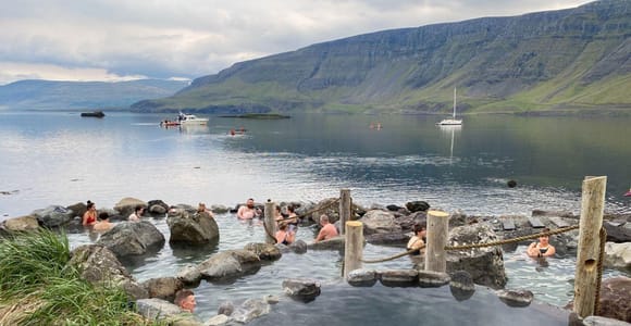 Hvammsvik Hot Springs: Private Return Transfer with Entrance