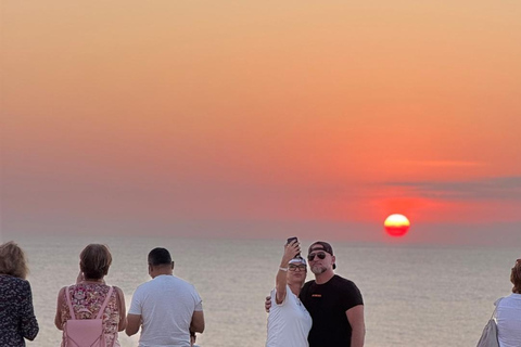 Salalah: Dhofar Mountains Sunset Tour with Coffee & Dates