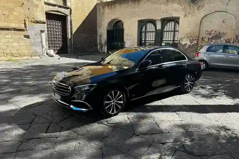 Från Neapel: Mercedes lyxbilstur till Sorrento, Positano och Amalfi