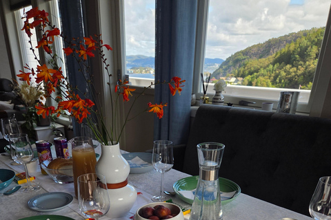 Bergen: Home-Hosted Lunch with a Local