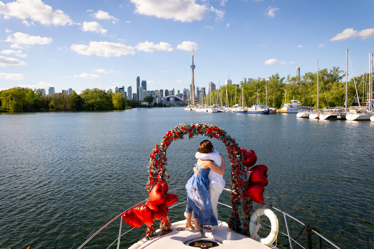 Toronto Downtown: Private Yacht Proposal Cruise