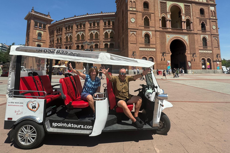 Madrid : Visite privée de la ville en Tuk TukMadrid : visites privées en tuk tuk - 2h