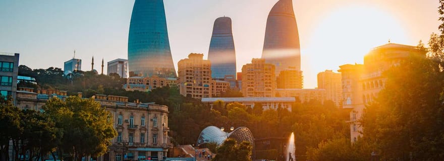 Visite à pied de Bakou au coucher du soleil avec trajet en funiculaire