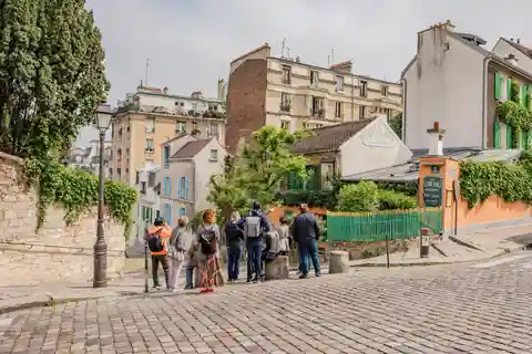 Paris: Excursão a pé a Montmartre com guia local oficial