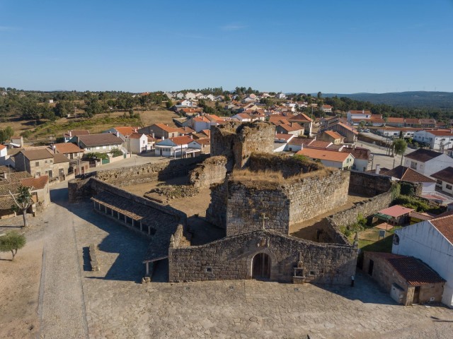 Visit Medieval Villages Tour in Guarda