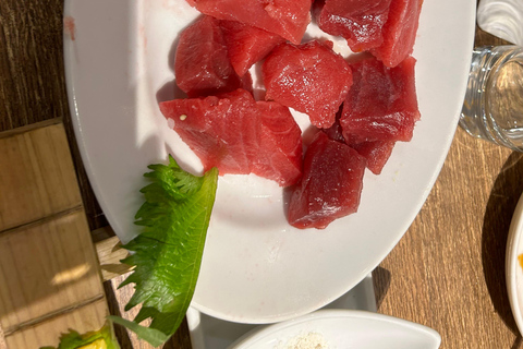 Tokyo: Yanaka District Walking Tour 13 dishes at 4 Eateries