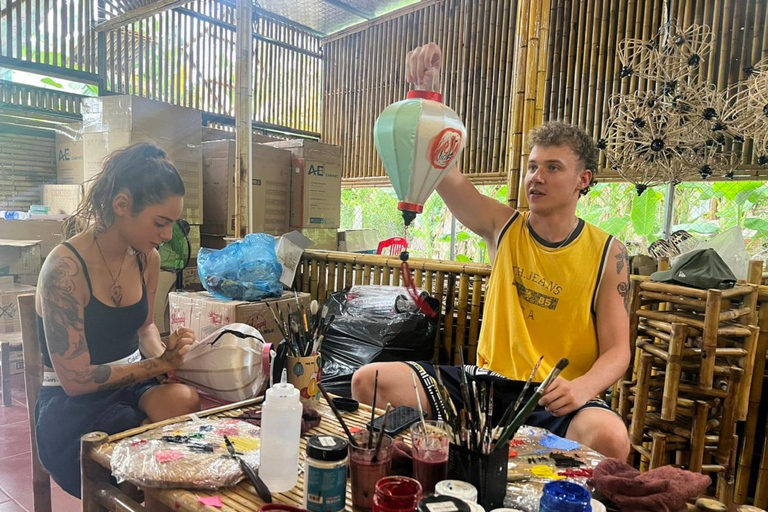 Clase de fabricación de faroles con pintura opcional de Thanh Truc