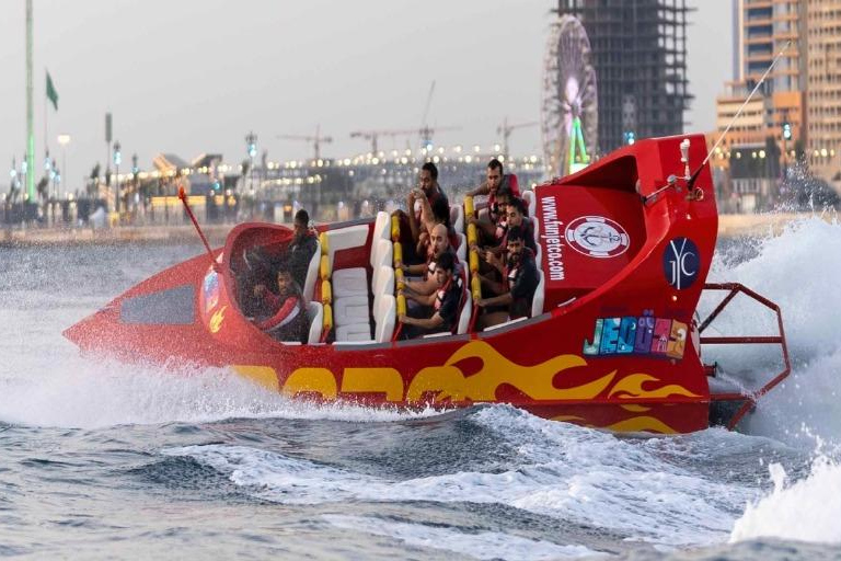 Yeda: excursión en lancha motora por el mar Rojo con capitánYeda: excursión al atardecer en lancha rápida por el mar Rojo con capitán