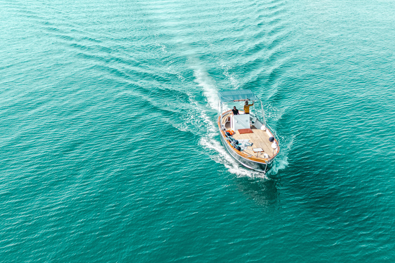 Boat trips with Ocirne in the Bay of Naxos and Isola Bella Day trips by boat with Ocirne in the Bay of Naxos and Isola Bella