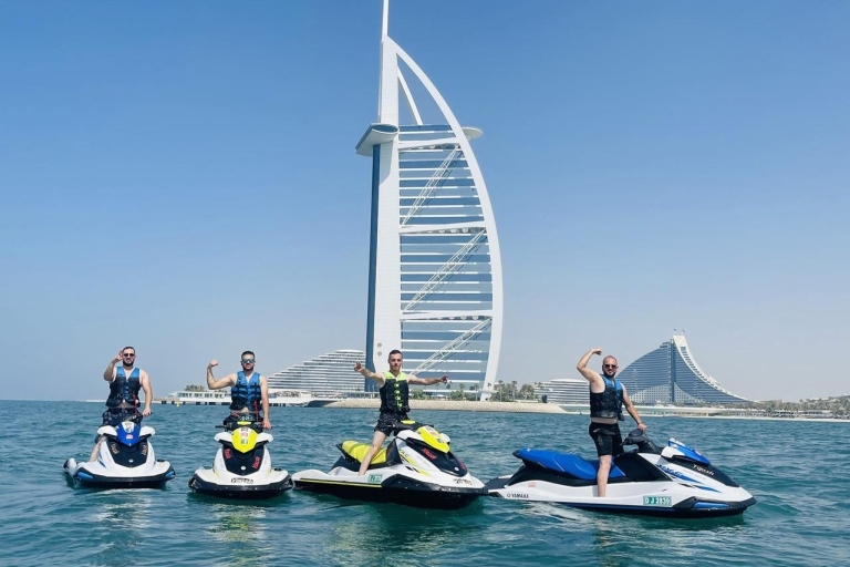 Dubai: 30-minütige Jet Ski Tour mit Blick auf das Burj Al ArabDubai: 30-Minuten-Tour durch das Burj Al Arab