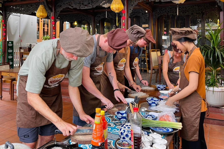 Hue Cooking Class : Best Local Restaurants with Madam Thu Hue cooking class without Pick Up & Local Market