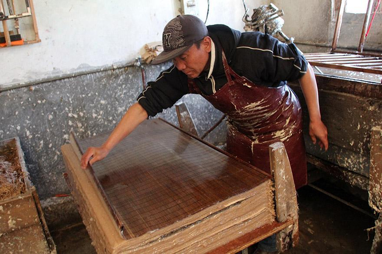 Thimphu: Traditional Craft Workshop with a Local Artisan