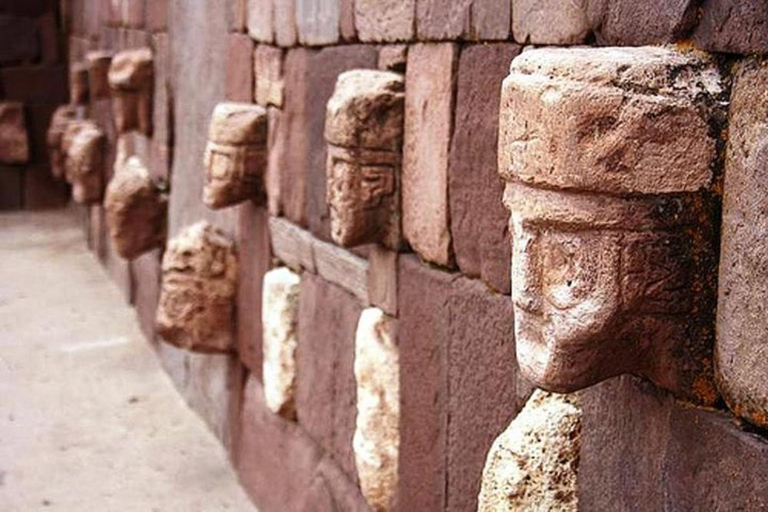 La Paz: Rondleiding door de ruïnes en het museum van Tiwanaku met lunch