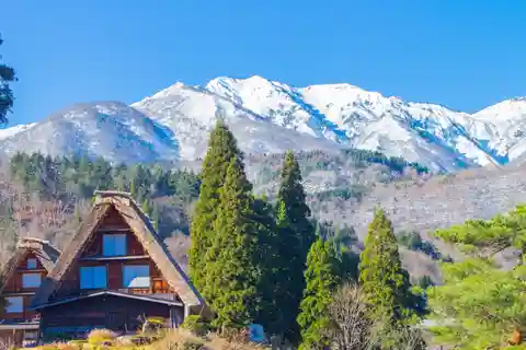 大阪/京都発：白川郷、高山、金沢日帰り旅行
