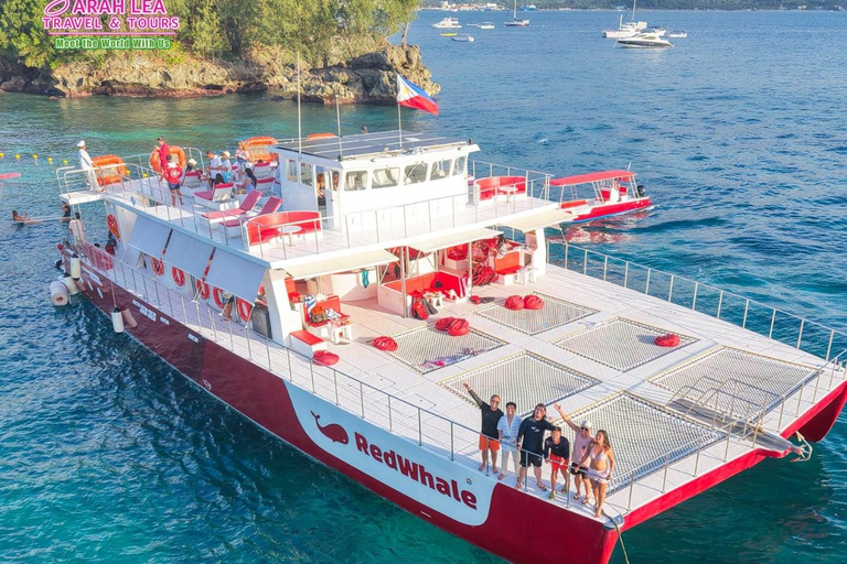 Red Whale Golden Horizon Cruise: Boracay Sunset Experience