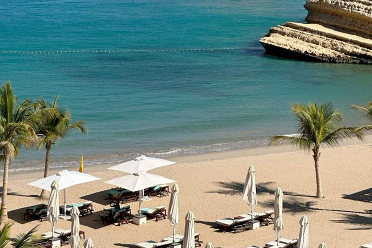 Muscat: Bandar Khairan Boat Trip with Snorkeling and Snacks