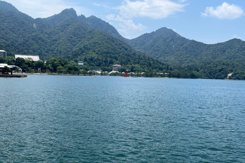 广岛：宫岛与和平公园导览游广岛：宫岛与和平公园导游游