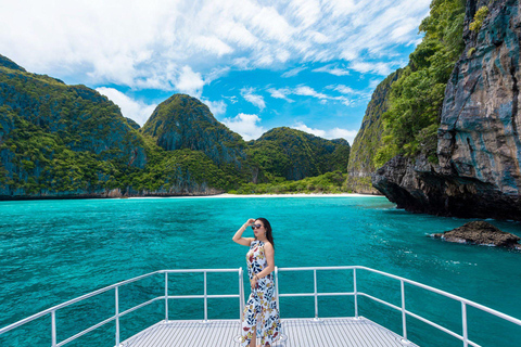 Phuket: Phi Phi, Maya i Khai lub Bamboo Island katamaranemPhi Phi, Maya, Bamboo Island katamaranem