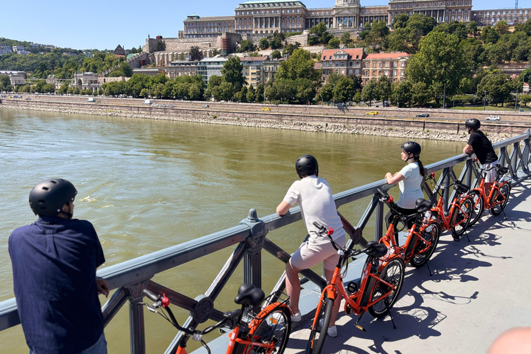 Budapest: Essential Historical Bike Tour (1.5 hours) Privat Tour by Electric Bike