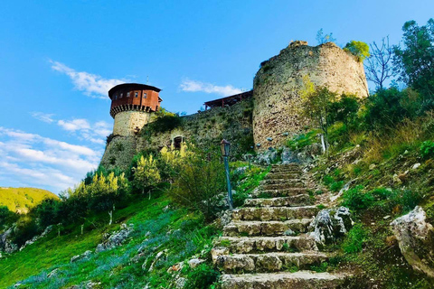 Tirana : Tour d'adrénaline à Petrela sur la plus longue tyrolienne des Balkans