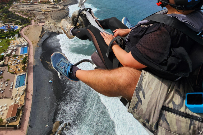 Adeje: Paratrike Flugtour mit Hotelabholung und FotosEpisches Paratrike auf Teneriffa 25m Flug