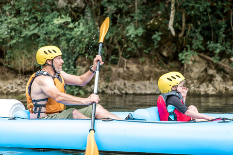 Da Zagabria: Kayak di Mrežnica e villaggio di Rastoke - escursione giornaliera