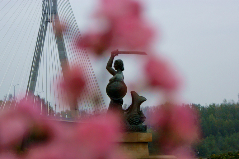 Warsaw: Exclusive city tour with photo session