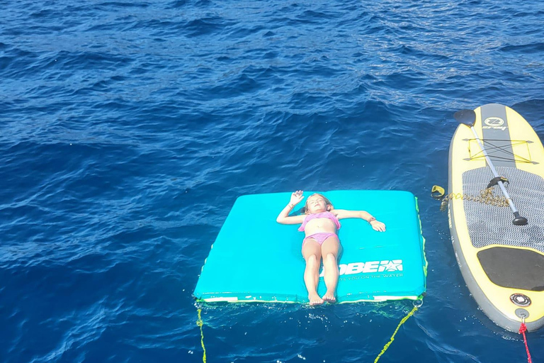 Yacht Me Up Cruzeiro Privado com Tudo Incluído Cannes Lérins SailUm dia na baía de Cannes com tudo incluído