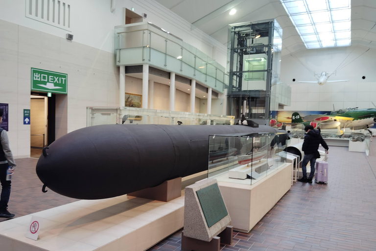 Tokyo War History Tour: Yasukuni Shrine & War Museum War & Remembrance Tour (3.5 Hours)