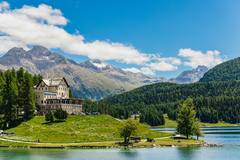 Tirano - St. Moritz: bilet jednodniowy Bernina Red Train w obie stronyCzerwony pociąg Bernina: jednodniowy bilet w dwie strony w 1. klasie