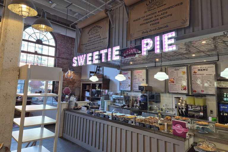 Toronto: Express - St. Lawrence Market+Distillery Food Tour