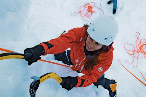 Oslo: Eisklettererlebnis im SNØ Ski DomeOslo: Eisklettern im SNØ Ski Dome